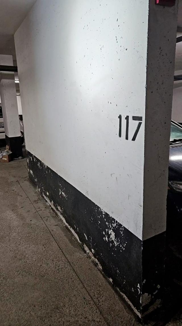 Crack above spot 117